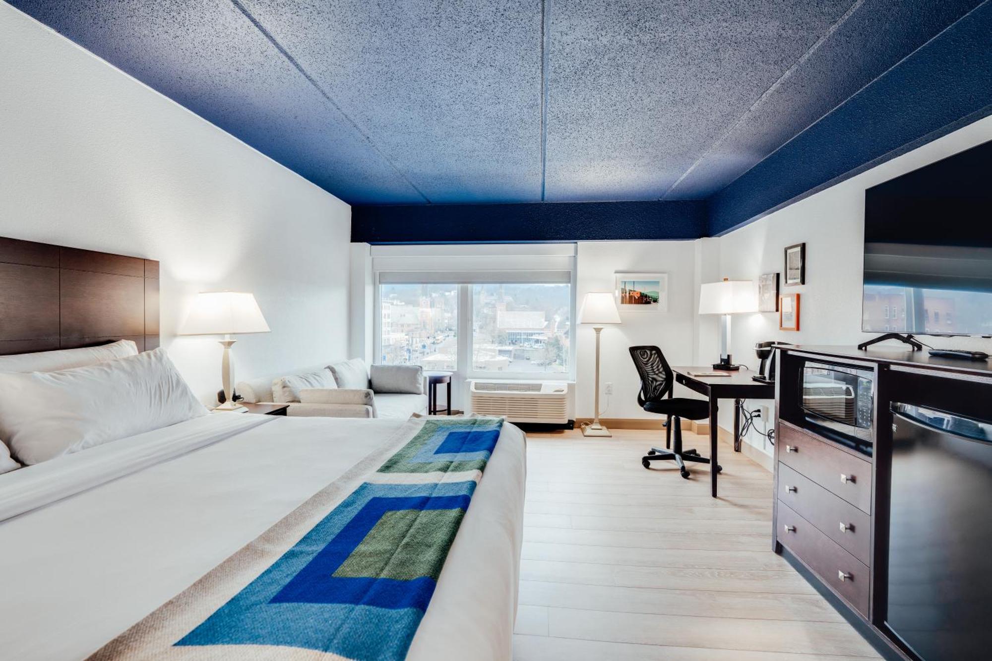 Hotel Downstreet, Ascend Hotel Collection North Adams Εξωτερικό φωτογραφία