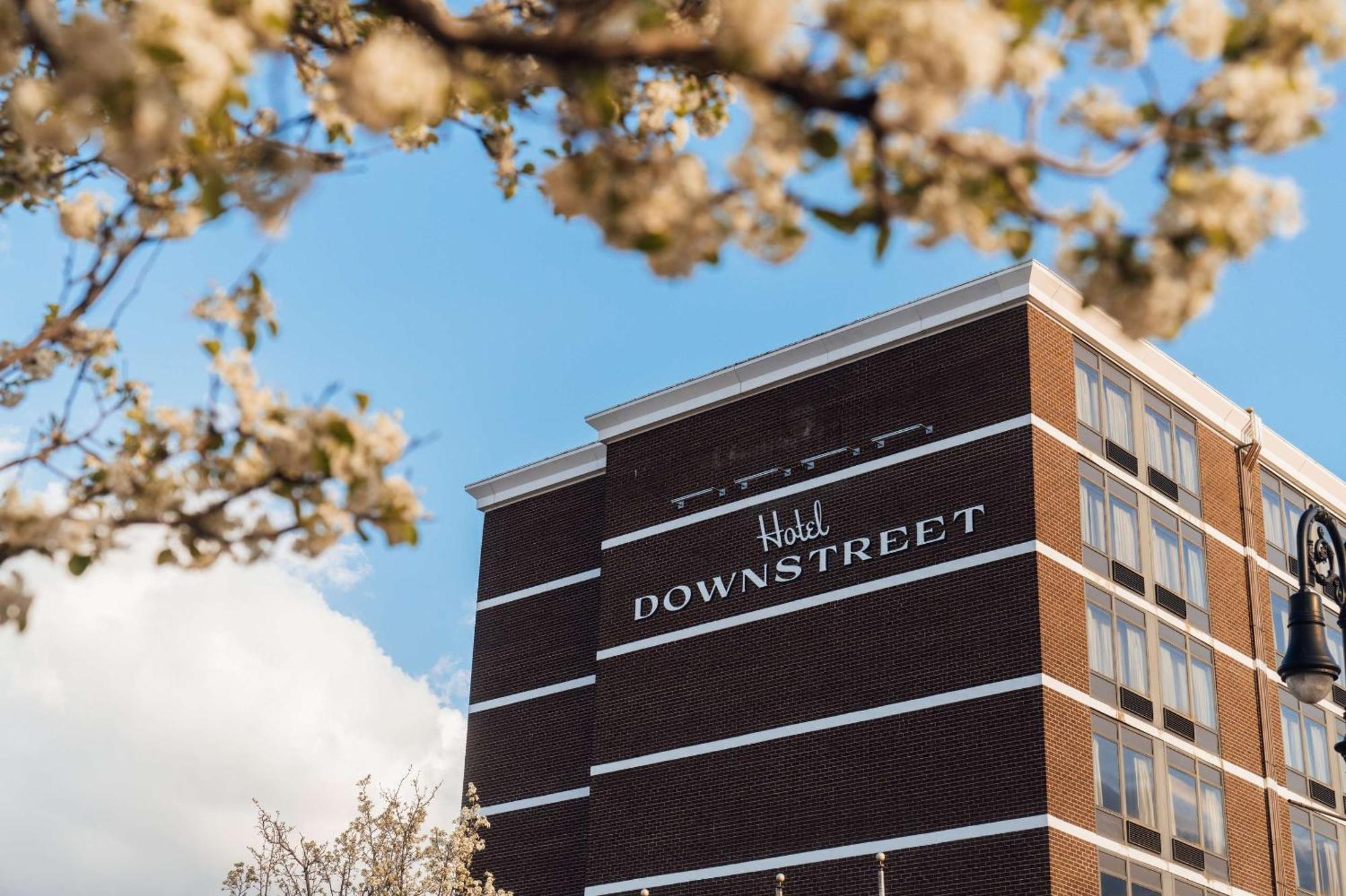 Hotel Downstreet, Ascend Hotel Collection North Adams Εξωτερικό φωτογραφία