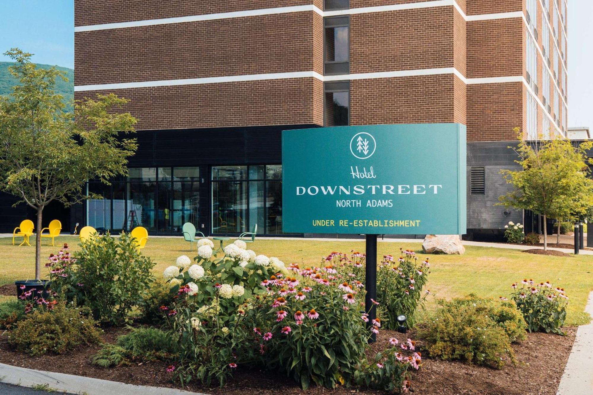 Hotel Downstreet, Ascend Hotel Collection North Adams Εξωτερικό φωτογραφία